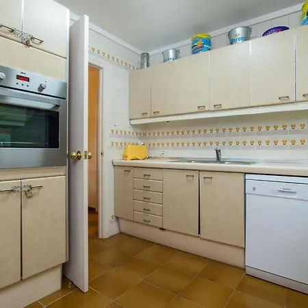 Sleeps 6 Pool Apartament *